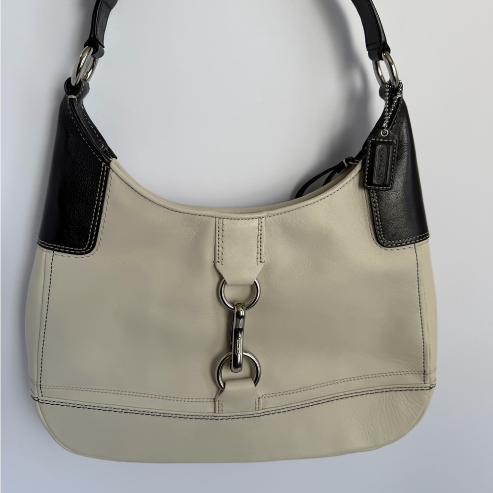 Coach Ivory Leather Shoulder Bag Silver Hardware | Authentic